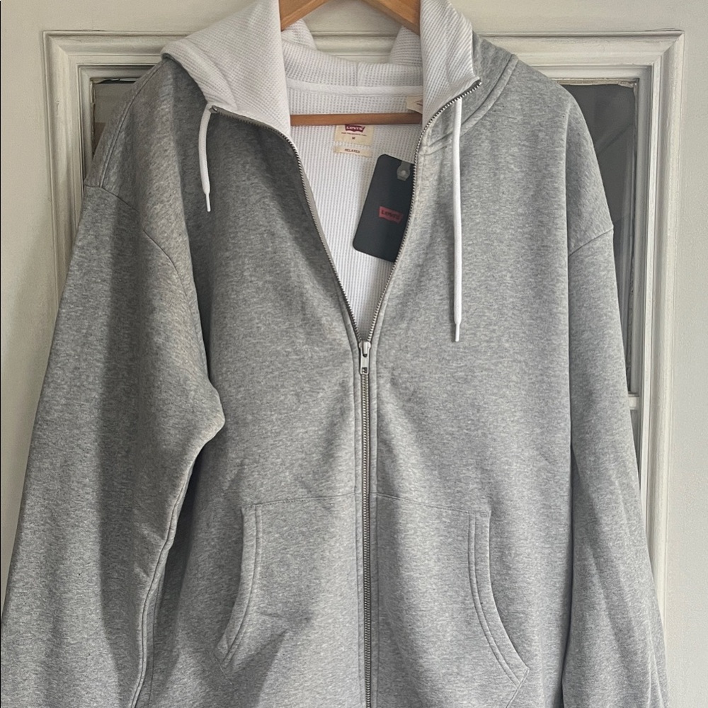 Levi's Gray Zip-Up Thermal-Fleeced hoodie. Relaxed Fit NWT heavyweight.